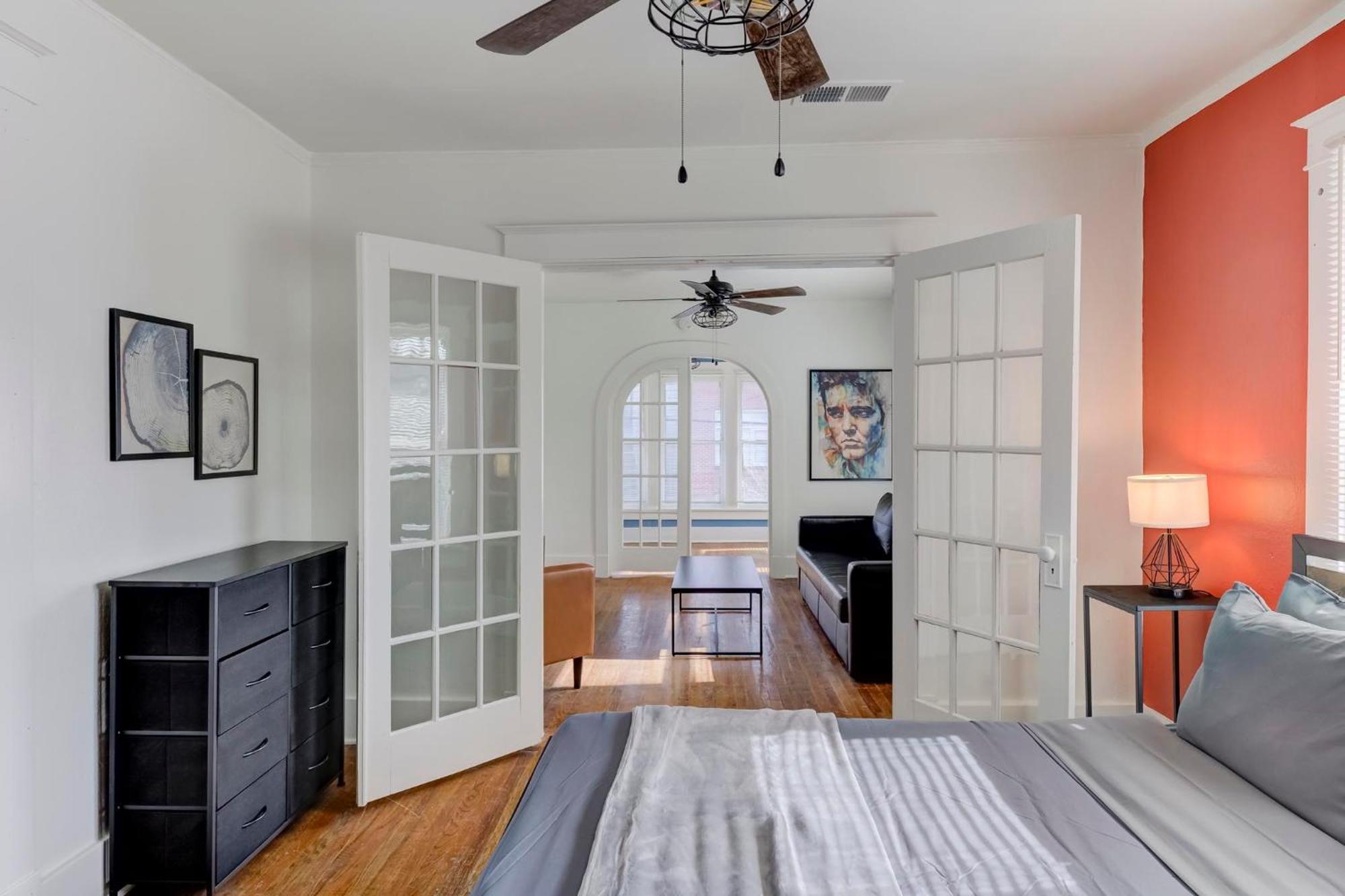 Charming Cooper-Young Flat In The Heart Of Memphis Exterior photo