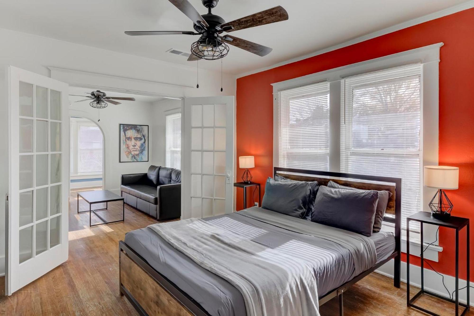 Charming Cooper-Young Flat In The Heart Of Memphis Exterior photo
