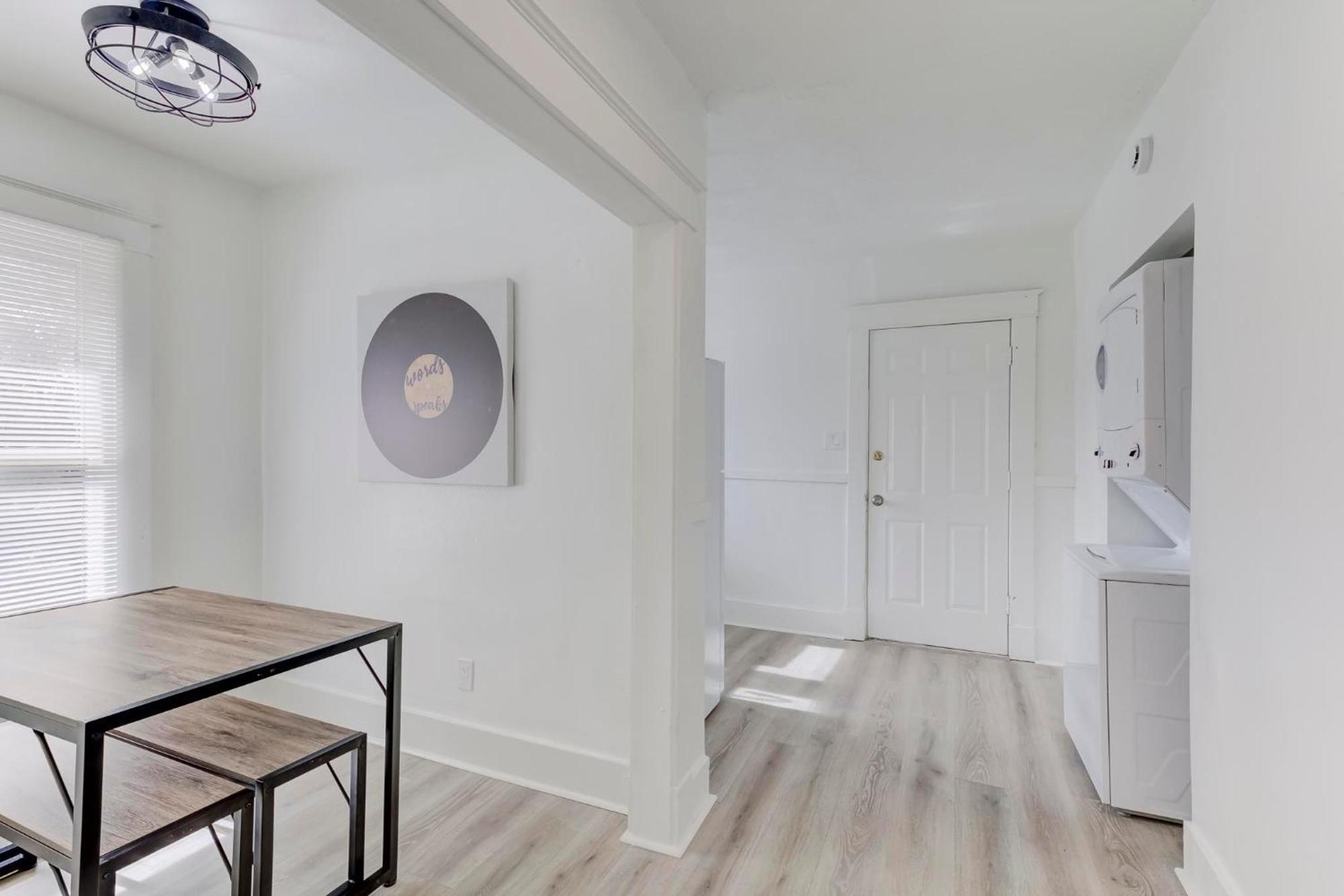 Charming Cooper-Young Flat In The Heart Of Memphis Exterior photo