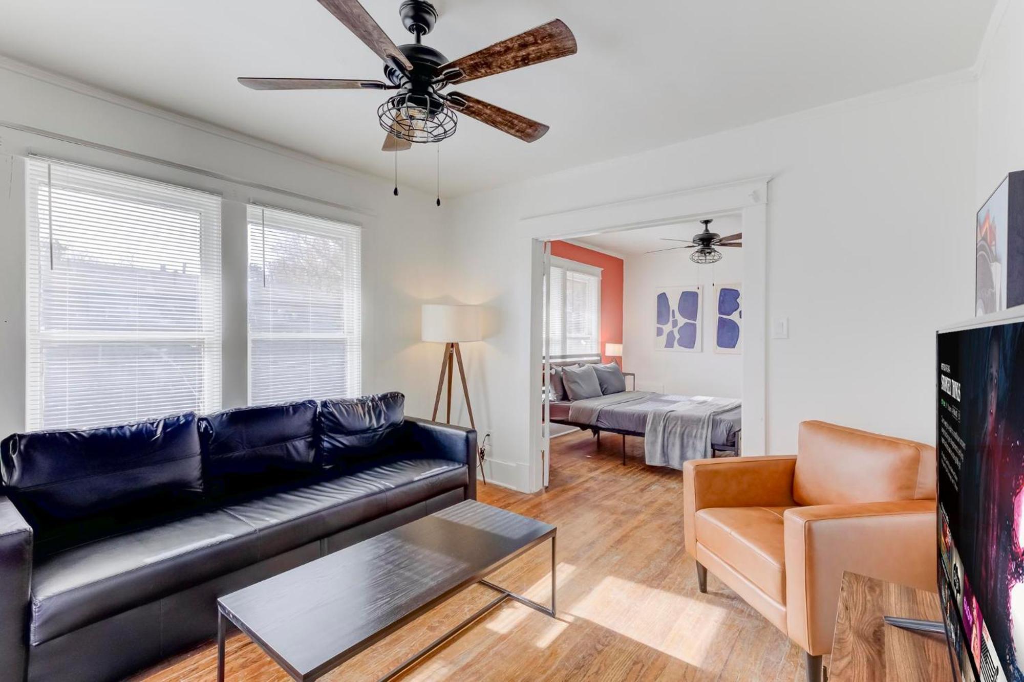 Charming Cooper-Young Flat In The Heart Of Memphis Exterior photo