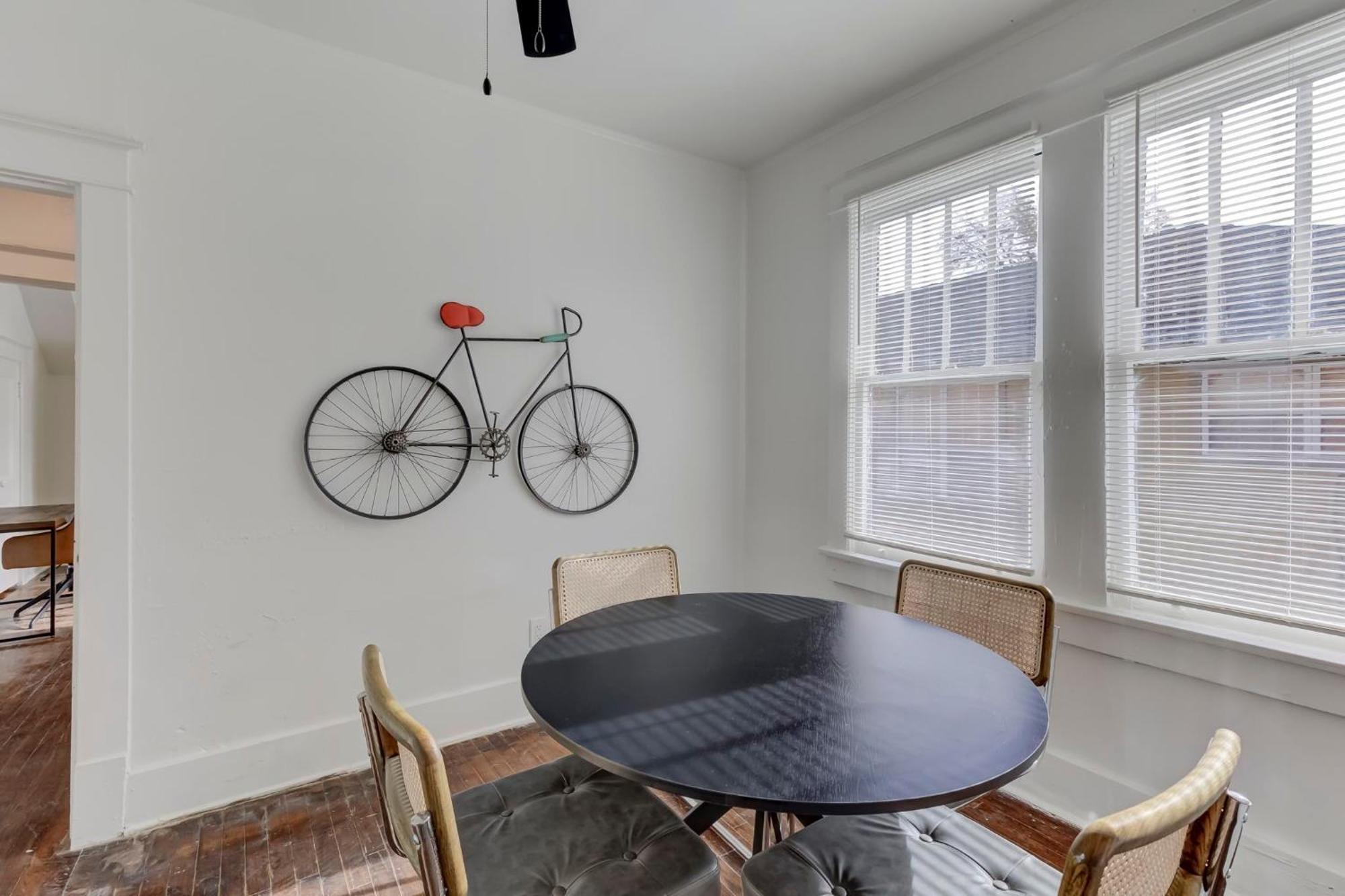 Charming Cooper-Young Flat In The Heart Of Memphis Exterior photo