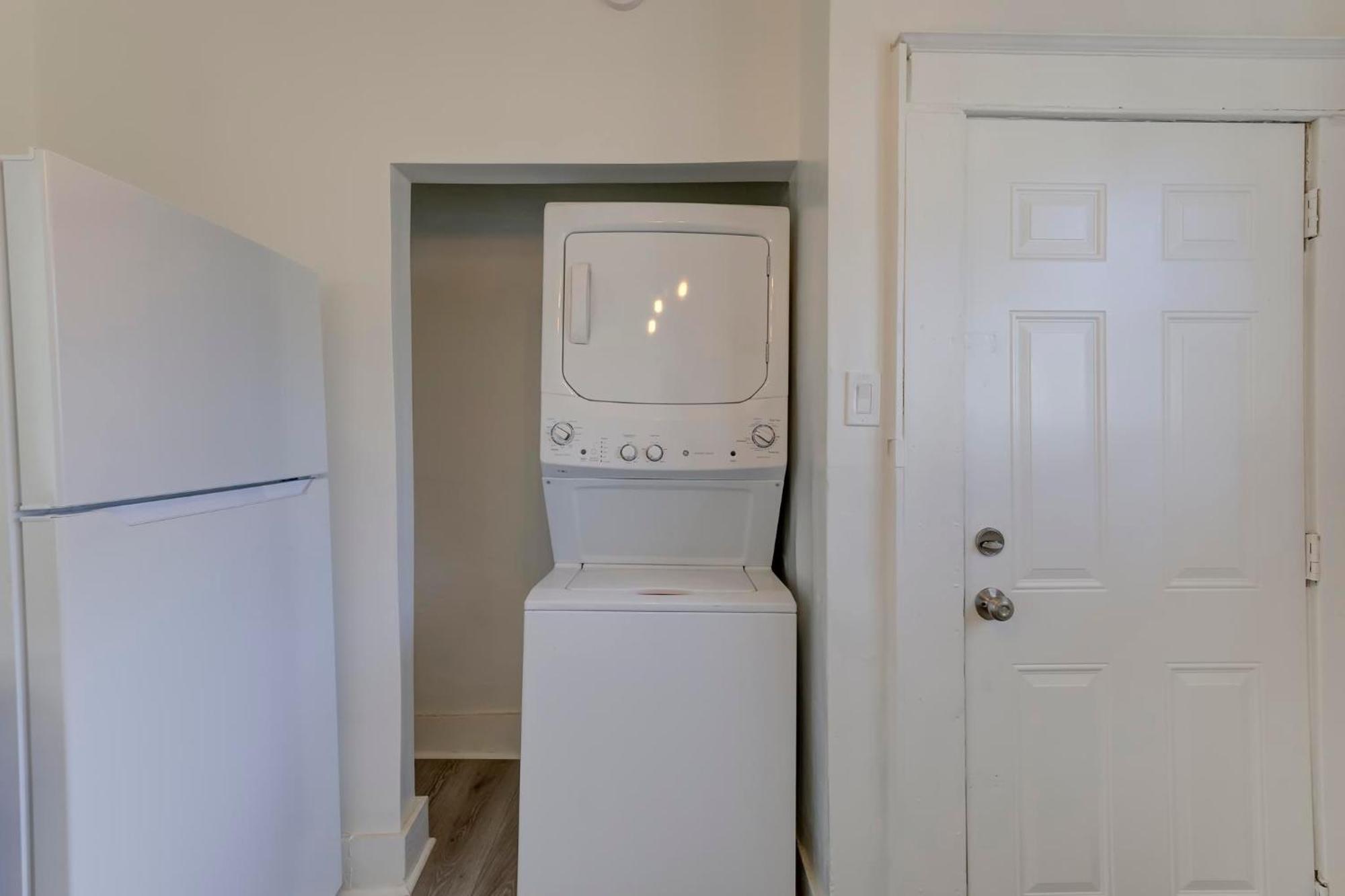 Charming Cooper-Young Flat In The Heart Of Memphis Exterior photo