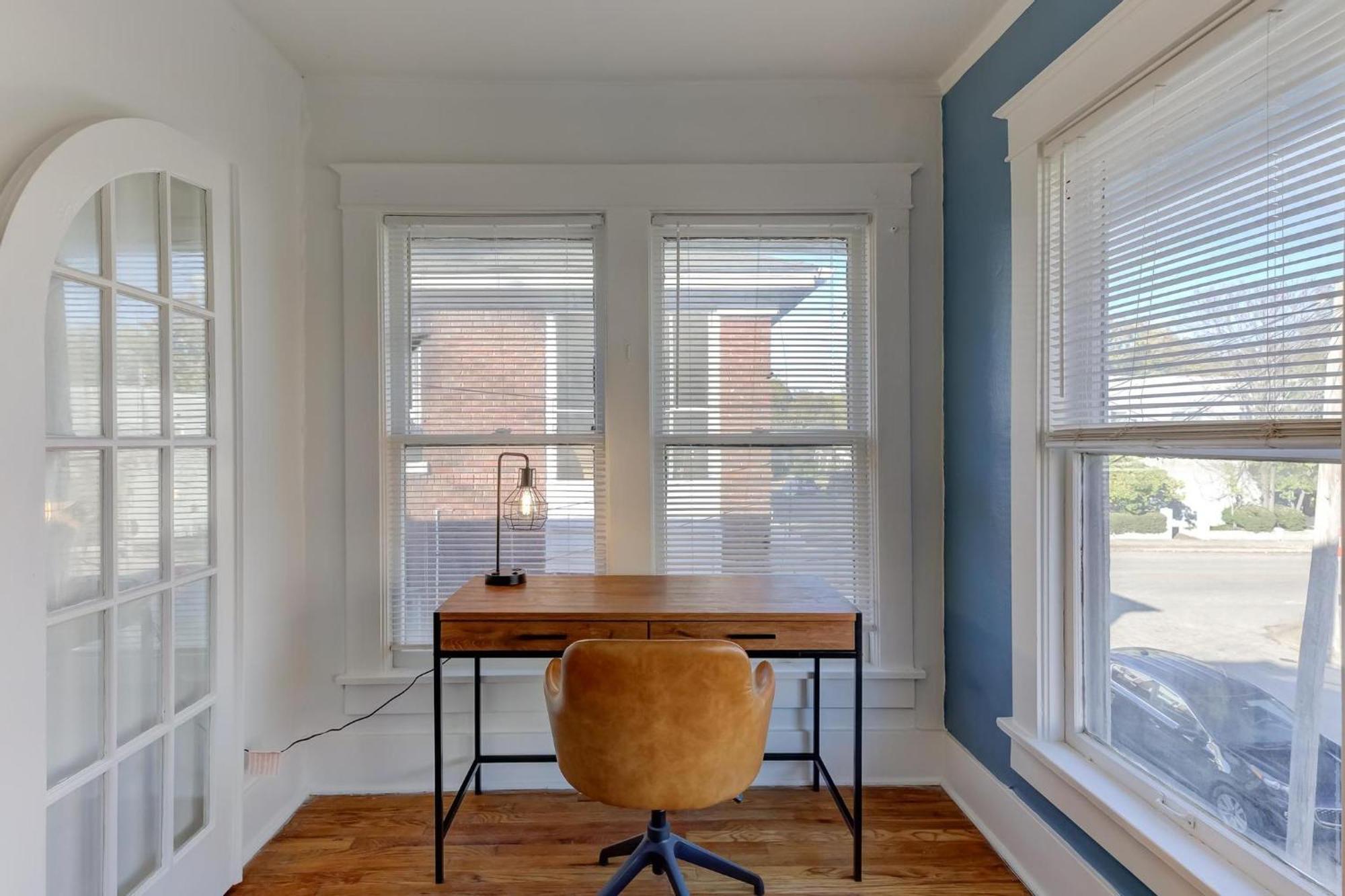 Charming Cooper-Young Flat In The Heart Of Memphis Exterior photo